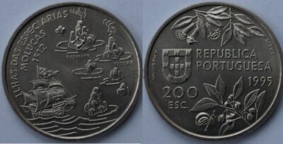 100 / 200 эскудо  набор 32 монет 1987 - 1999 UNC